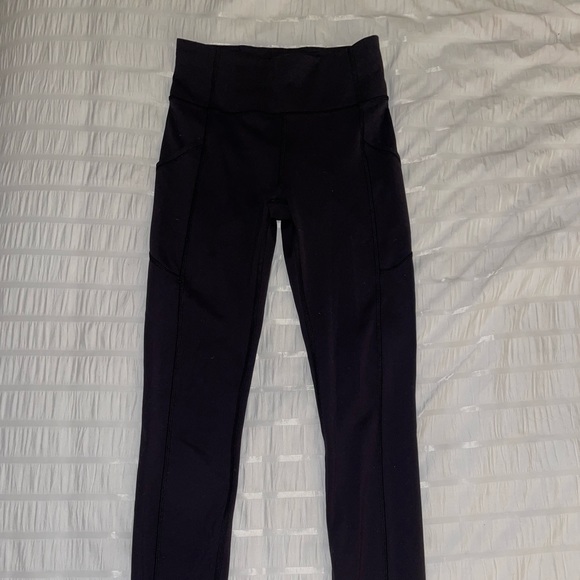 Lululemon legging - Picture 2 of 5